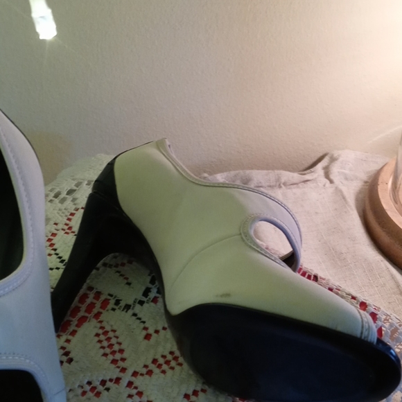 Donald J Pliner Made in Italy Size 9M - Picture 10 of 11